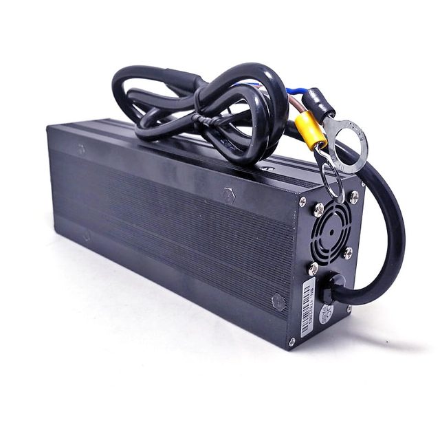 250W Smart Battery Chargers 64.8V/65.7V 3a 3.5a Battery Charger for 18S 54V 57.6V 3a 3.5a LiFePO 4 LiFePO4 Battery Packs