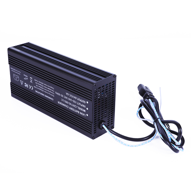 600W CANBus Chargers 14.4V 14.6V 25a 30a LiFePO4 Batteries Chargers Adapters for 4S 12V 12.8V Electric Cars Battery
