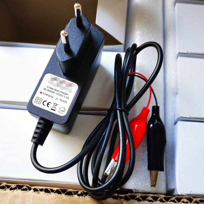 2-6 Cells 2.4-7.2V NiMH NiCd Battery Pack Wall Charger (3-9V 0.5A)