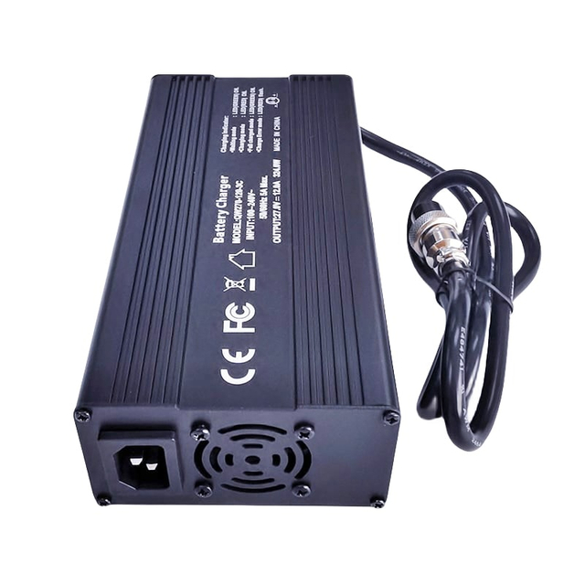 Battery Chargers Adapters 19S 57V 60V 60.8V 4a 5a 360W LiFePO 4 LiFePO4 Battery DC 68.4V/69.35V 5a Portable Charger