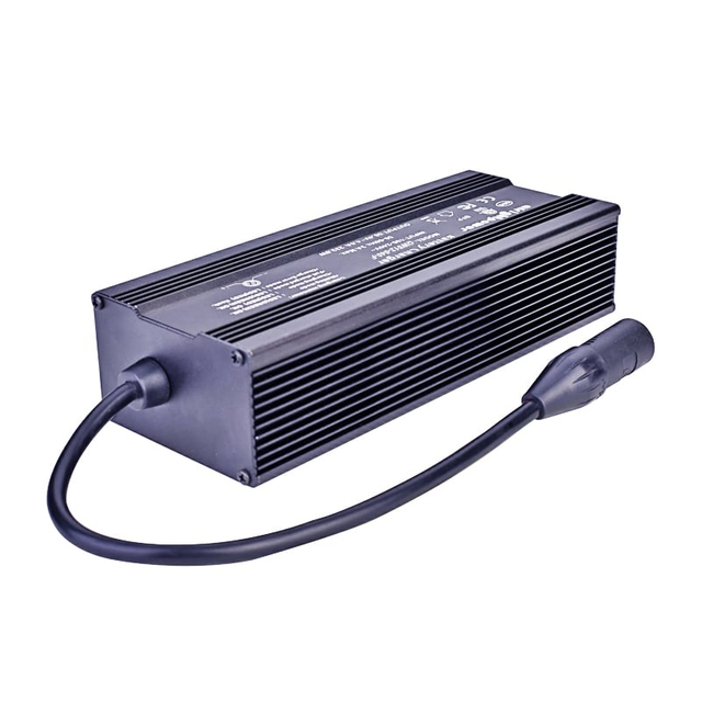 42V 43.2V 43.8V 5a 5.5a Chargers 250W Outdoor IP54 IP56 Waterproof Charger for 12S 36V/38.4V LiFePO 4 LiFePO4 Battery Pack