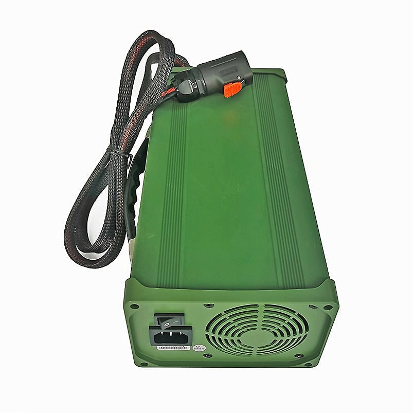 AC 220V Military products DC 71.4V 30a 2200W Low Temperature charger for 17S 60V 62.9V Li-ion/Lithium Polymer battery