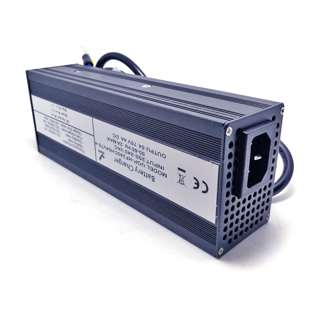 250W Smart Battery Chargers 39.6V/40.15V 5a 6a Battery Charger for 11S 33V 35.2V 5a 6a LiFePO 4 LiFePO4 Battery Packs