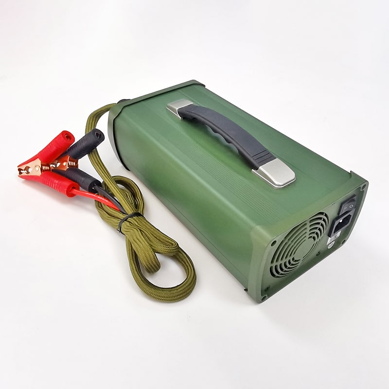 Military products 71.4V 12a 900W Low Temperature charger for 17S 60V 62.9V Li-ion/Lithium Polymer battery with PFC