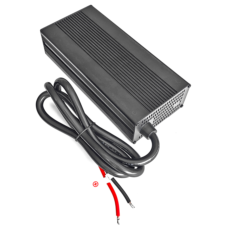 600W LiFePO4 Charger 82.8V 83.95V 84V 5a 6a 7a Batteries Charger For 23S 69V 72V 73.6V For Electric Forklift Electric Motorcycle Tricycles Battery Pack