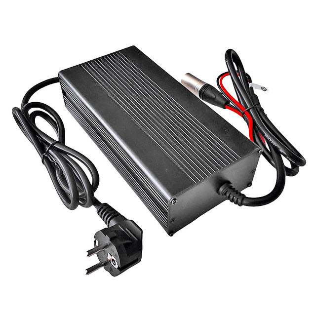 360W Battery Chargers 18V 18.25V 15a 20a IP56 Waterproof Chargers for 5S 15V 16V Robots Electric Tricycles LiFePO4 Outdoor Charger