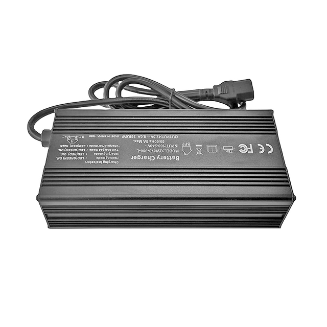 360W Fast Charger 50.4V 51.1V 6a 7a LiFePO4 Charger For 14S 42V 44.8V Robots Electric Bike Electric Motorcycles Battery Pack