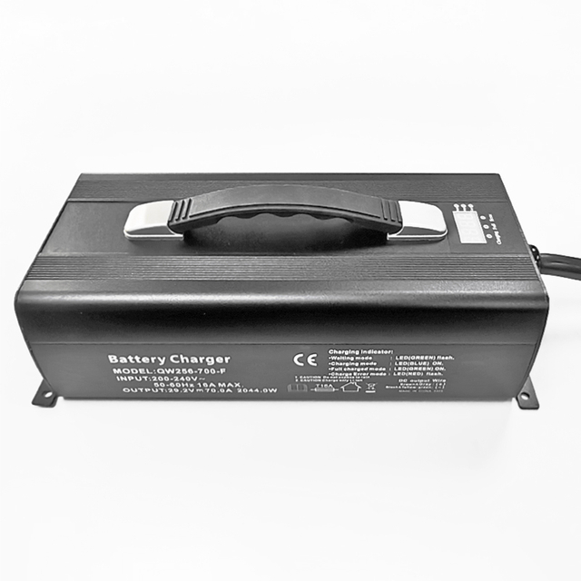 AC 220V 2200W Battery Charger 67.2V 25a 30a 32a Fast Charger for 16S 57.6V 59.2V 60V Electric Stacker Golf Cart Lithium ion batteries Pack