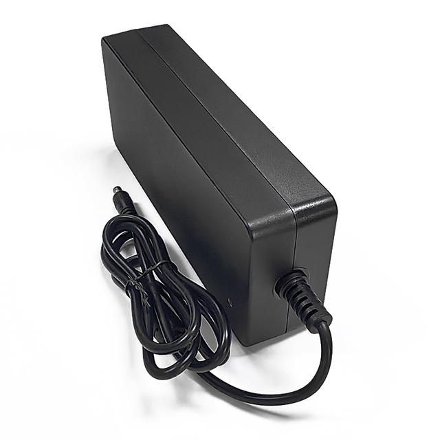 240W Battery Charger 24V 25.2V 25.55V 7a 8a 9a Fast Charger For 7S 21V 22.4V Electric Scooters Electric Bike LiFePO4 Battery Pack