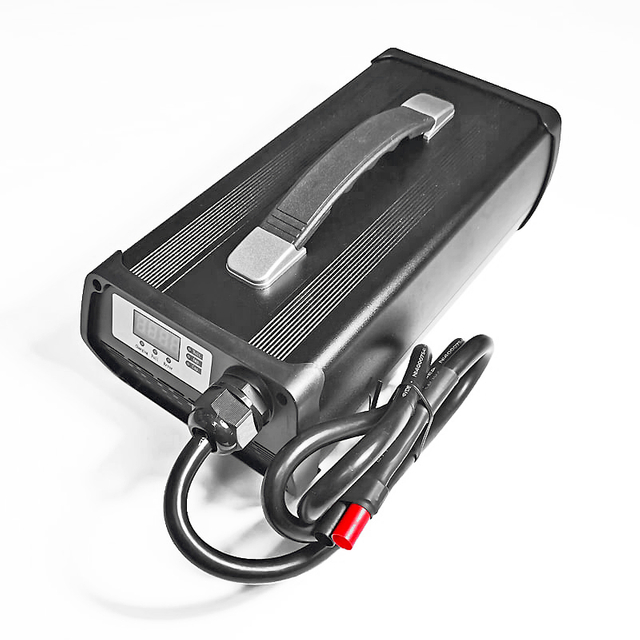 900W Lifepo4 Charger 86.4V 87.6V 8a 9a 10a Battery Charger For 24S 72V 76.8V Electric Forklifts Electric Tricycles Battery Pack
