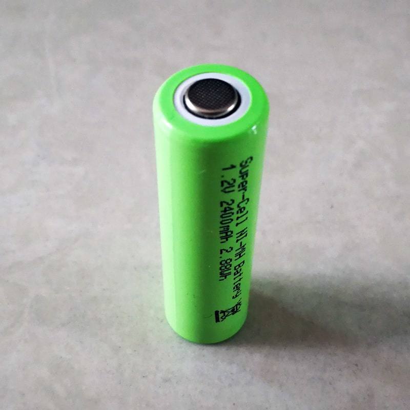 Flat Top NiMH Rechargeable Battery 1.2V AA (2400mAh)