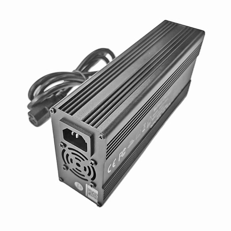 360W Battery Chargers 68.4V 69.35V 4a 5a LiFePO4 Charger For 19S 57V 60V 60.8V Electric Scooters Electric Motorcycles Battery Pack