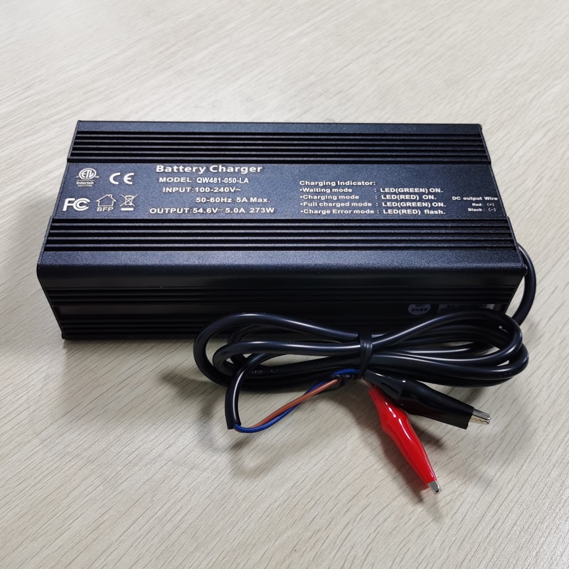 Full Automatic Intelligen 29.4V 12a 360W Charger for 24V SLA /AGM /VRLA /GEL Lead-acid Battery with Waterproof IP54 IP56
