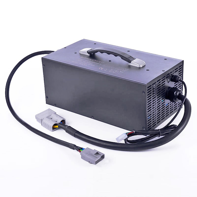 AC 220V 3600W 72V 30a 35a 40a Fast Charger for Electric Tricycles Electric Motorcycles Lead Acid batteries Pack