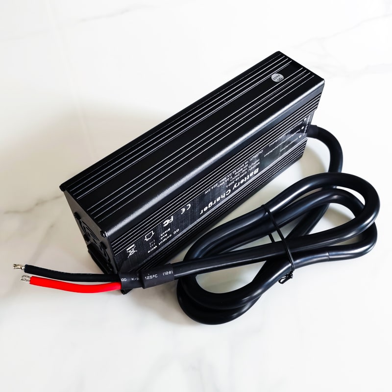 Factory Direct Sale 84V 7a 600W charger for 20S 72V 74V Li-ion/Lithium Polymer battery with PFC