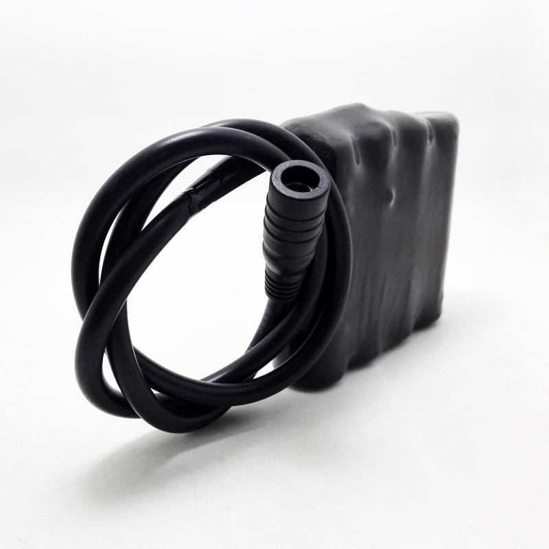 4s1p 14.4V 14.8V 18650 2600mAh Waterproof Rechargeable Lithium Ion Battery Pack with PCM and Connectors