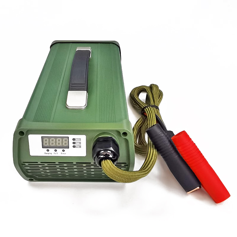 900W Intelligent Charger 86.4V 87.6V 8a 9a 10a LiFePO4 Charger For 24S 72V 76.8V Smart Robot Electric Motorcycles Battery Pack