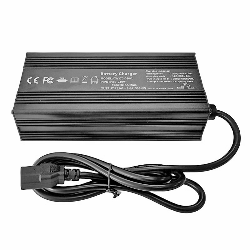 360W Battery Chargers 68.4V 69.35V 4a 5a LiFePO4 Charger For 19S 57V 60V 60.8V Electric Scooters Electric Motorcycles Battery Pack