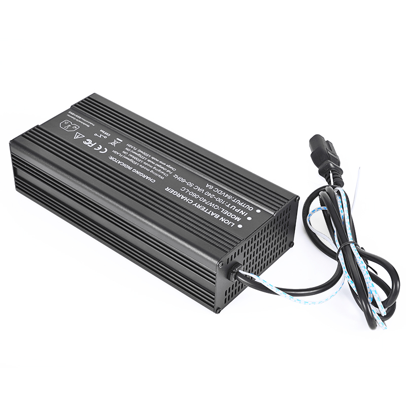 360W CANBUS Chargers 82.8V 83.95V 84V 4a Battery Charger For 23S 69V 72V LiFePO4 Battery Smart Robot Drones Electric Scooter AGV