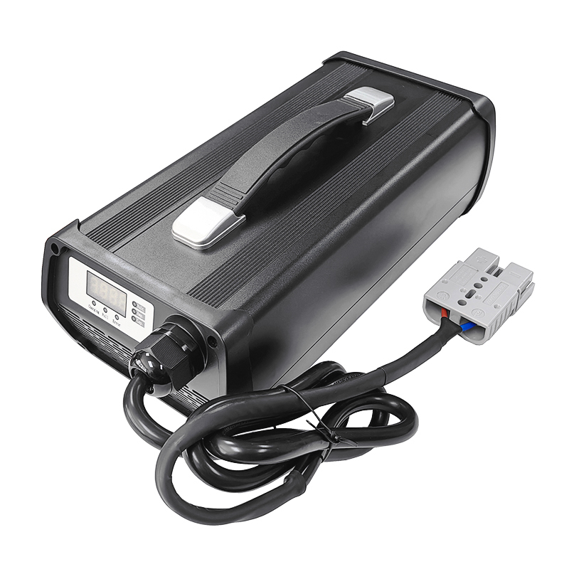 900W Lifepo4 Charger 50.4V 51.1V 15a 17a Battery Charger For 14S 42V 44.8V Electric Forklifts Electric Tricycles Battery Pack