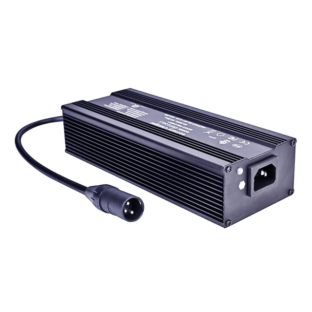 250W Waterproof Charger 12V 15a Charger for AGM VRLA GEL Lead Acid Batteries Solar Street Lights Electric Bicycle Electric Boat Battery Packs