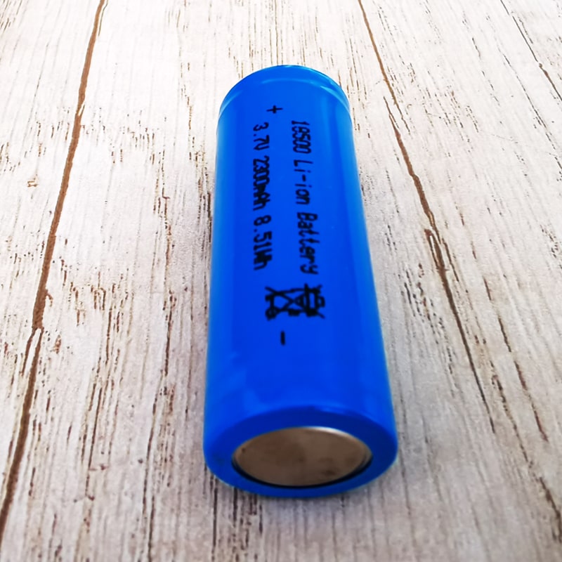Flat Top 3.6V 3.7V 18500 2300mAh Rechargeable Lithium Ion Cell