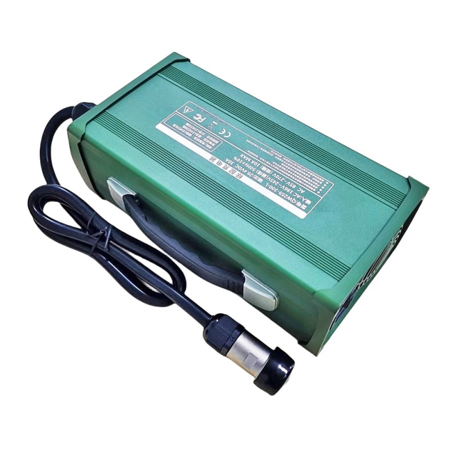 900W Intelligent Charger 50.4V 51.1V 15a 17a LiFePO4 Charger For 14S 42V 44.8V Smart Robot Electric Motorcycles Battery Pack