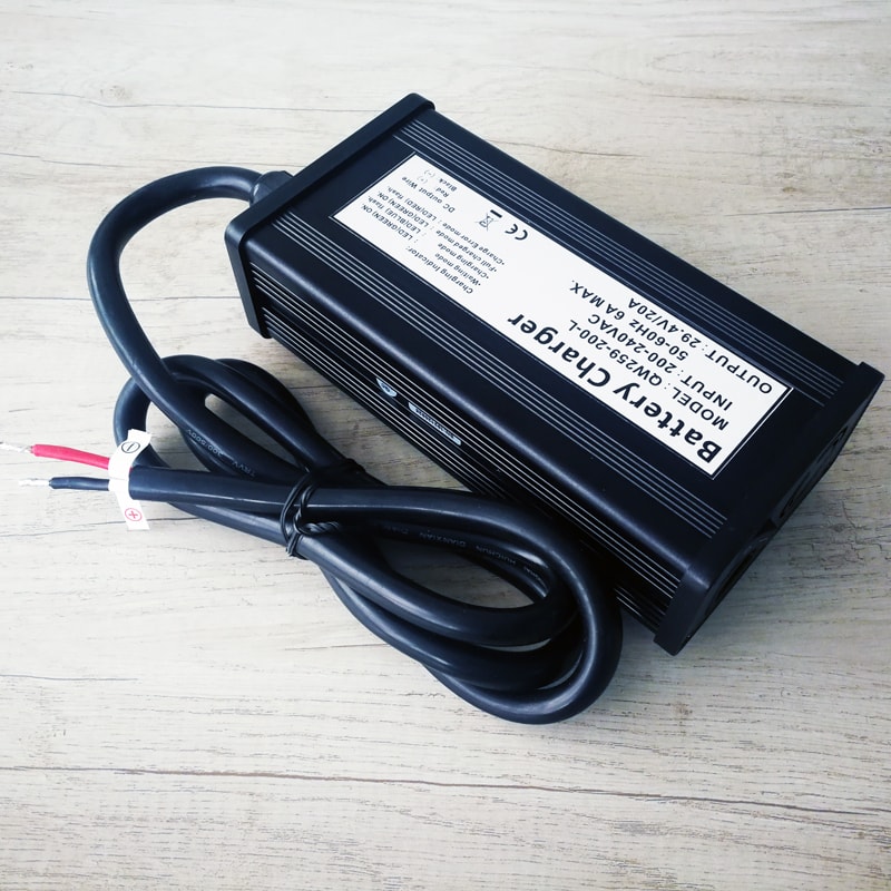 Factory Direct Sale 71.4V 5a 360W charger for 17S 60V 62.9V Li-ion/Lithium Polymer battery with PFC