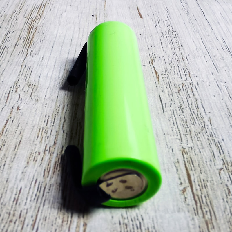 1.2V AA NiMH Rechargeable Battery with Soldering Lugs (2500mAh)