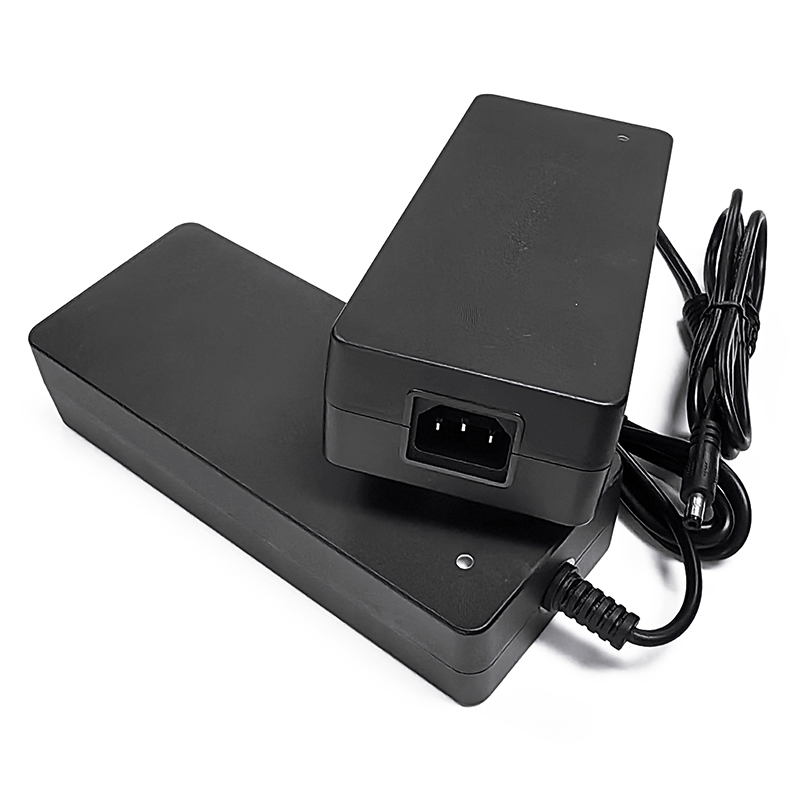 240W Battery Charger 24V 25.2V 25.55V 7a 8a 9a Fast Charger For 7S 21V 22.4V Electric Scooters Electric Bike LiFePO4 Battery Pack