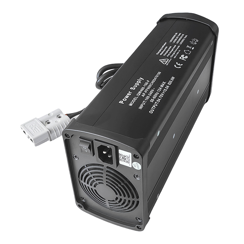 900W Lifepo4 Charger 54V 54.75V 15a 16a Battery Charger For 15S 45V 48V Electric Forklifts Electric Tricycles Battery Pack