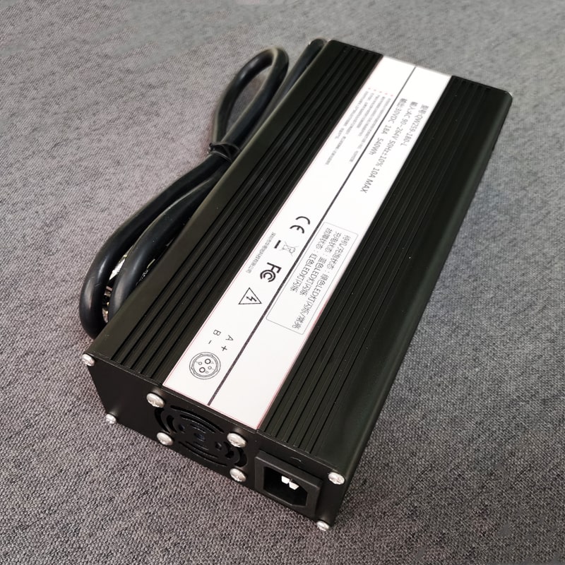 Factory Direct Sale DC 50.4V 12a 600W charger for 12S 42V 44.4V Li-ion/Lithium Polymer battery with PFC