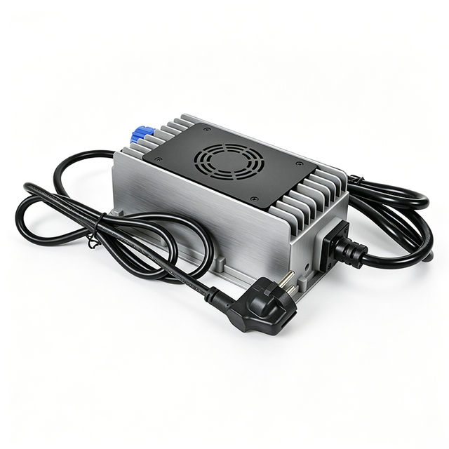 36V 37.8V 15A 20A Sealed Charger 900W IP67 Waterproof Charger for 32.4V 33.3V 9S Electric Motorcycle RV Camper Lithium Battery Pack