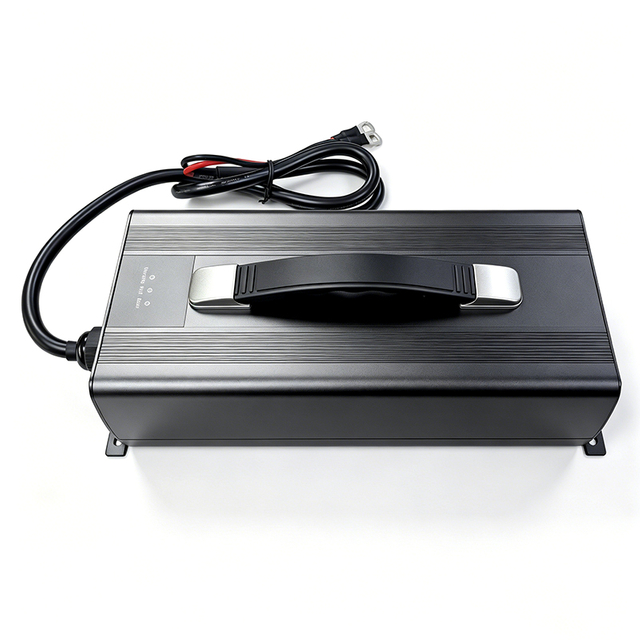 1200W Battery Charger 29.4V 35a 40a Fast Charger for 7S 24V 25.2V 25.9V Robot Electric Motorcycle RVS Campers Lithium ion batteries Pack