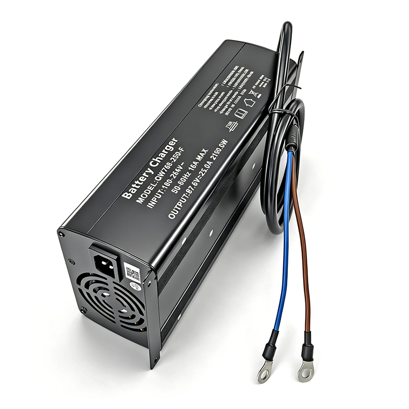 1200W Battery Charger 75.6V 13a 14a 15a for 18S 64.8V 66.6V Electric Motorcycle Robots RVS Campers Lithium ion batteries Pack
