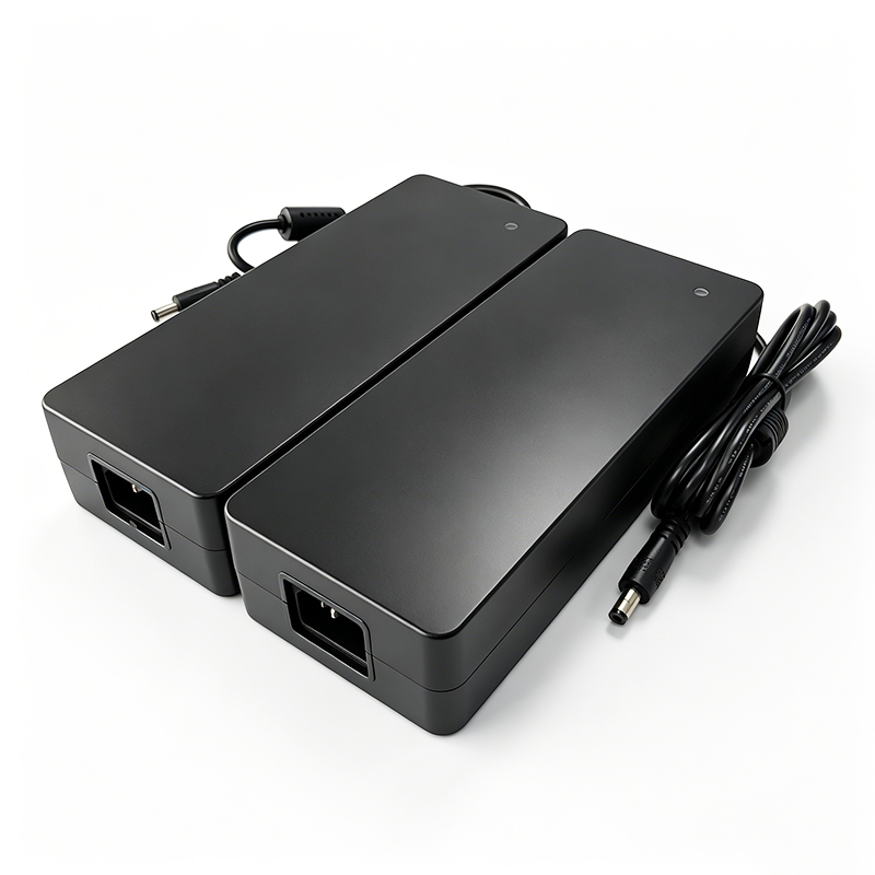 240W Smart Charger 79.8V 3a Battery Chargers For 19S 68.4V 70.3V Electric Bicycle Electric Scooter Lithium ion Batteries Pack