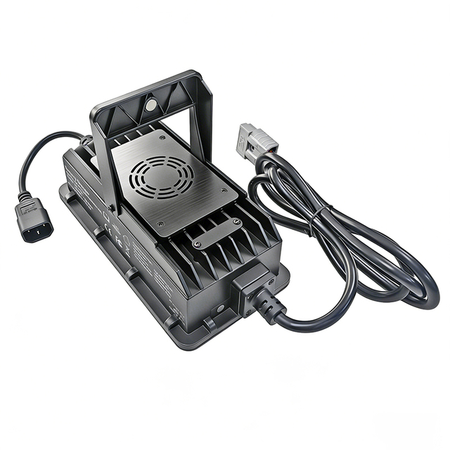 24V 30A 1100W Waterproof Lead Acid Battery Charger 29.2V IP67 Smart Charger for Golf Cart Marine Solar Backup Battery